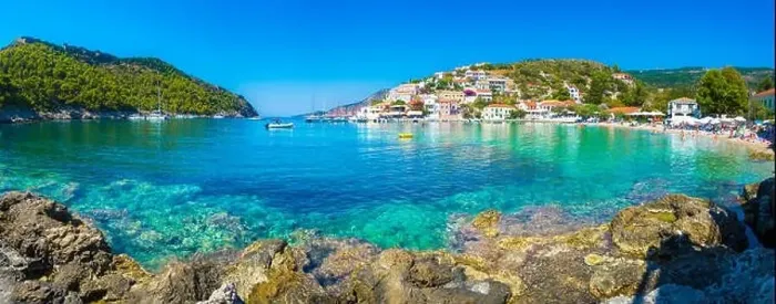 Framed Print : Picturesque Assos village in Kefalonia island, Greece Framed Print : Picturesque Assos village in Kefalonia island, Greece