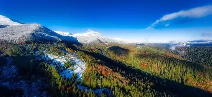 Framed Print : Picturesque mountain landscapes of autumn with snow near the village of Dzembronya in Ukraine Carpathians mountains Framed Print : Picturesque mountain landscapes of autumn with snow near the village of Dzembronya in Ukraine Carpathians mountains