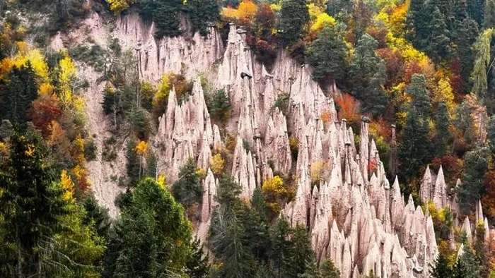 Framed Print : Picturesque view on natural earth pyramids in autumn season. Renon, Ritten, Dolomites, South Tyrol, Italy Framed Print : Picturesque view on natural earth pyramids in autumn season. Renon, Ritten, Dolomites, South Tyrol, Italy