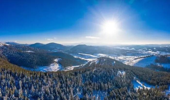 Framed Print : Picturesque winter panorama of mountain hills Framed Print : Picturesque winter panorama of mountain hills