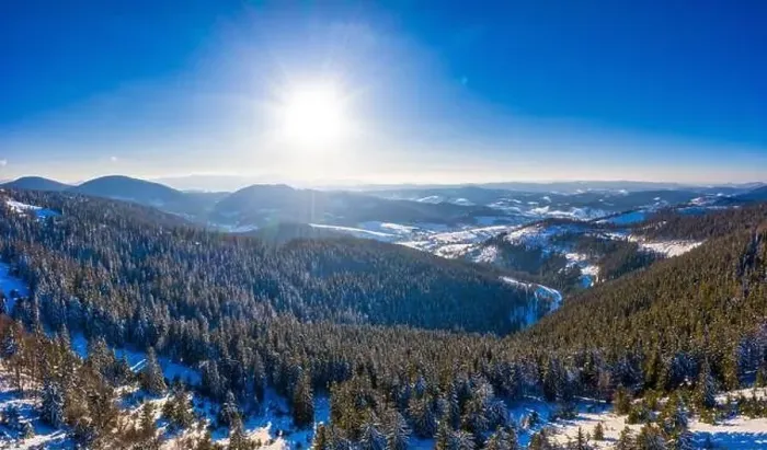 Framed Print : Picturesque winter panorama of mountain hills Framed Print : Picturesque winter panorama of mountain hills