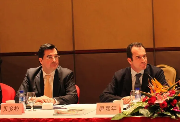 Framed Print : Pierre Bertholat (L), vice president of Carrefour China, and Thierry Gamier, vice president of Carrefour are pictured during the Happy Basket - Low Pr Framed Print : Pierre Bertholat (L), vice president of Carrefour China, and Thierry Gamier, vice president of Carrefour are pictured during the Happy Basket - Low Pr
