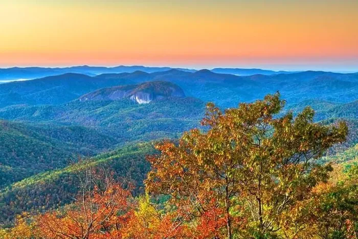 Framed Print : Pisgah National Forest, North Carolina, USA at Looking Glass Rock during autumn season in the morning Framed Print : Pisgah National Forest, North Carolina, USA at Looking Glass Rock during autumn season in the morning