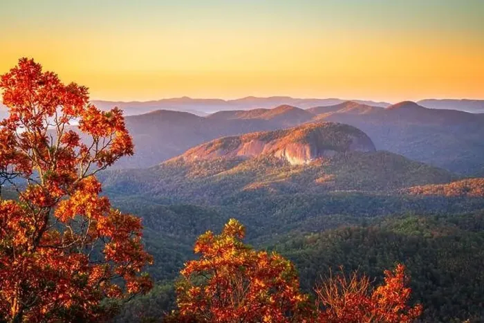 Framed Print : Pisgah National Forest, North Carolina, USA at Looking Glass Rock during autumn season in the morning Framed Print : Pisgah National Forest, North Carolina, USA at Looking Glass Rock during autumn season in the morning