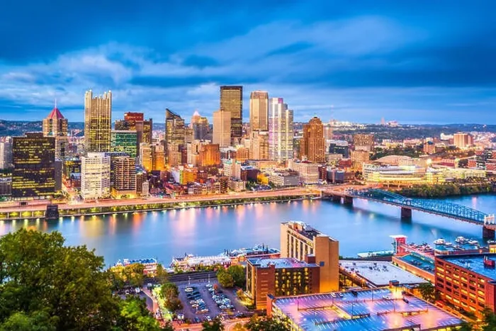 Framed Print : Pittsburgh, Pennsylvania, USA skyline on the river Framed Print : Pittsburgh, Pennsylvania, USA skyline on the river