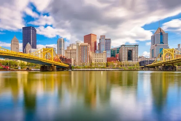 Framed Print : Pittsburgh, Pennsylvania, USA skyline on the river Framed Print : Pittsburgh, Pennsylvania, USA skyline on the river