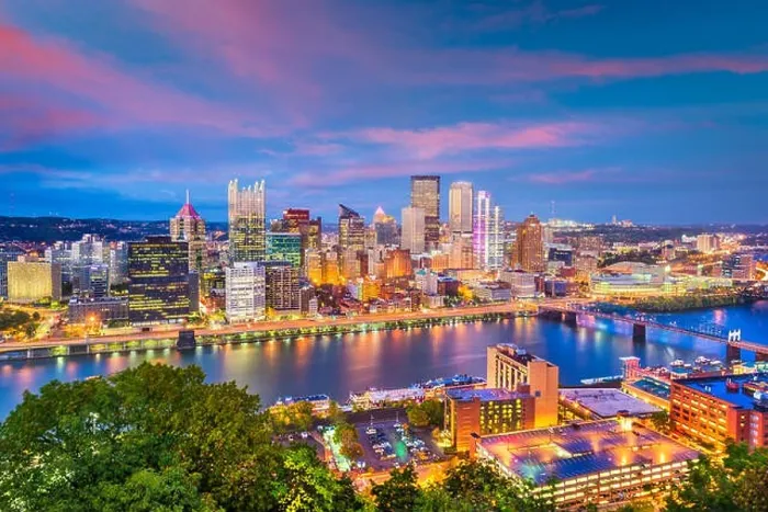 Framed Print : Pittsburgh, Pennsylvania, USA skyline on the River Framed Print : Pittsburgh, Pennsylvania, USA skyline on the River