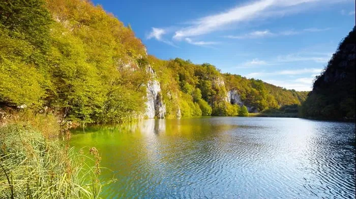 Framed Print : Plitvice Lakes National Park in autumn, Croatia, Europe Framed Print : Plitvice Lakes National Park in autumn, Croatia, Europe