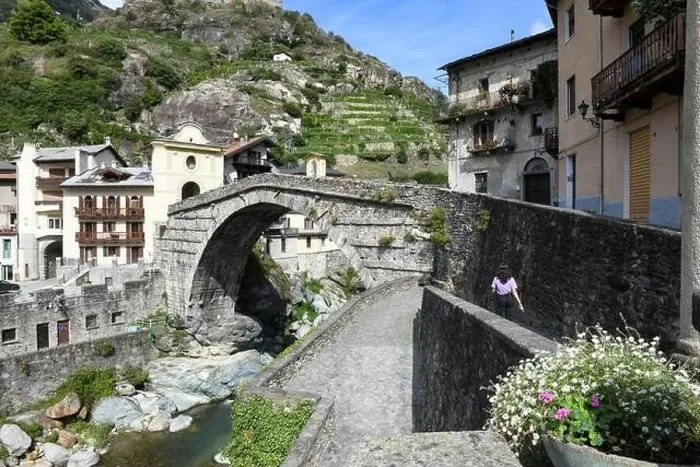 Framed Print : Pont Saint Martin, Italy - 17 September 2023: view at the village of Pont Saint Martin on Aosta valley in Italy Framed Print : Pont Saint Martin, Italy - 17 September 2023: view at the village of Pont Saint Martin on Aosta valley in Italy
