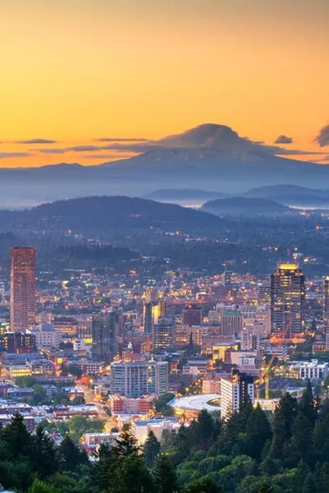 Framed Print : Portland, Oregon, USA downtown skyline with Mt. Hood at dawn Framed Print : Portland, Oregon, USA downtown skyline with Mt. Hood at dawn