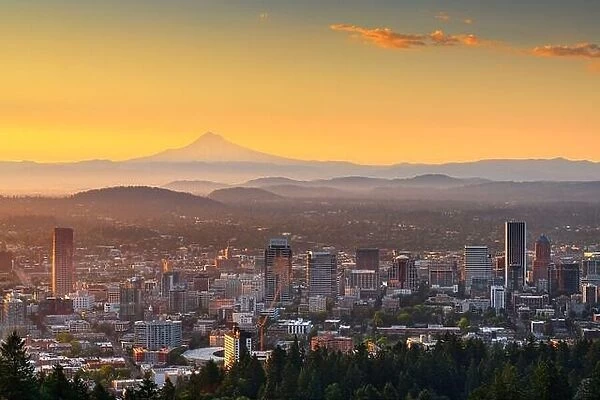 Portland, Oregon, USA skyline at dawn with Mt. Hood in the distance at dawn