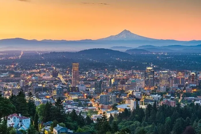 Framed Print : Portland, Oregon, USA skyline at dusk with Mt. Hood in the distance Framed Print : Portland, Oregon, USA skyline at dusk with Mt. Hood in the distance