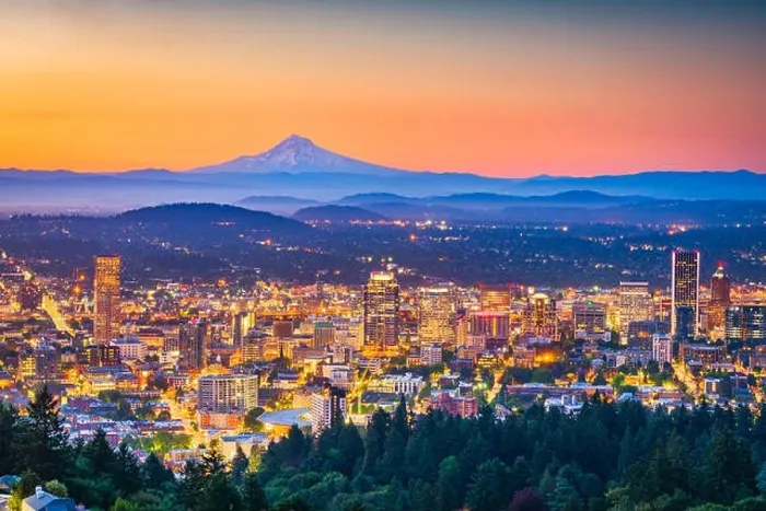 Framed Print : Portland, Oregon, USA skyline at dusk with Mt. Hood in the distance Framed Print : Portland, Oregon, USA skyline at dusk with Mt. Hood in the distance