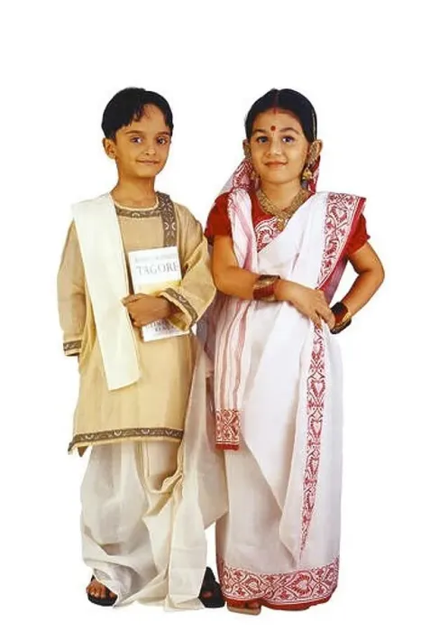 Framed Print : PORTRAIT OF BENGALI COUPLE IN TRADITIONAL COSTUME Framed Print : PORTRAIT OF BENGALI COUPLE IN TRADITIONAL COSTUME