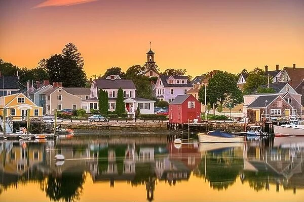 Portsmouth, New Hampshire, USA townscape at dusk