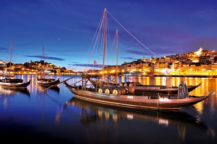 Framed Print : Portugal, Porto: Night view of the port wine ships at Vila Nova de Gaia at river Douro Framed Print : Portugal, Porto: Night view of the port wine ships at Vila Nova de Gaia at river Douro