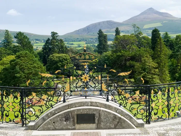 Framed Print : Powerscourt Estate House and Gardens, near Enniskerry in County Wicklow Irleand Framed Print : Powerscourt Estate House and Gardens, near Enniskerry in County Wicklow Irleand