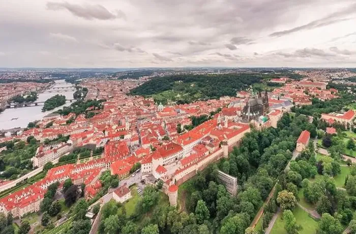 Framed Print : Prague Old Town with St Framed Print : Prague Old Town with St