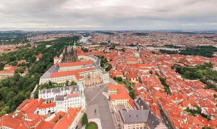 Framed Print : Prague Old Town with St Framed Print : Prague Old Town with St