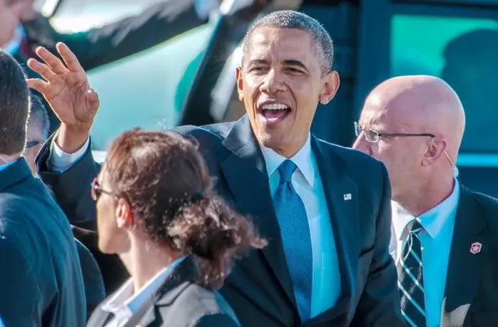 Framed Print : US President Barack Obama waves to the public after arriving at Moffett Federal Airfield on Air Force One June 6 Framed Print : US President Barack Obama waves to the public after arriving at Moffett Federal Airfield on Air Force One June 6