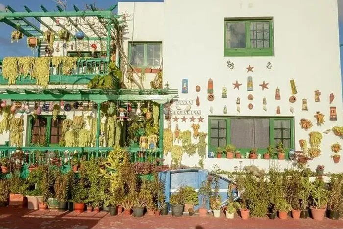 Framed Print : Punta Mujeres, Spain - 18 January 2021: rustical house at the village of Punta Mujeres on Lanzarote island in Spain Framed Print : Punta Mujeres, Spain - 18 January 2021: rustical house at the village of Punta Mujeres on Lanzarote island in Spain