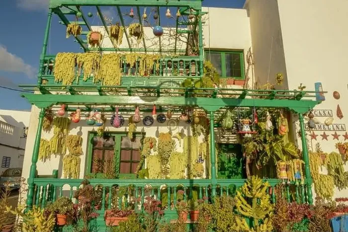 Framed Print : Punta Mujeres, Spain - 18 January 2021: rustical house at the village of Punta Mujeres on Lanzarote island in Spain Framed Print : Punta Mujeres, Spain - 18 January 2021: rustical house at the village of Punta Mujeres on Lanzarote island in Spain