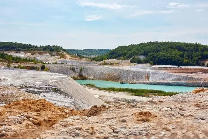 Framed Print : Quarry extraction porcelain clay Framed Print : Quarry extraction porcelain clay