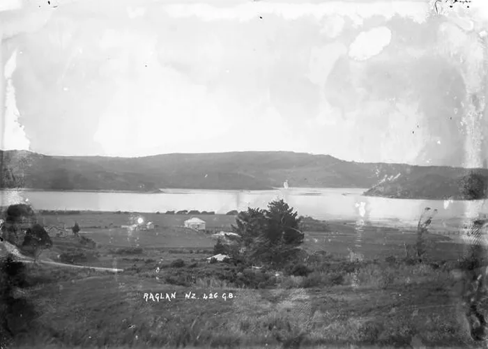 Framed Print : Raglan, New Zealand Harbour, a general view Framed Print : Raglan, New Zealand Harbour, a general view