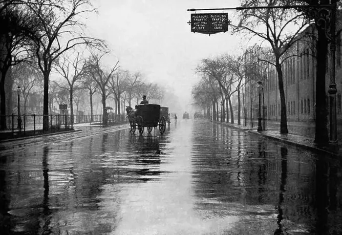 Framed Print : Rainy Day, New York City Framed Print : Rainy Day, New York City