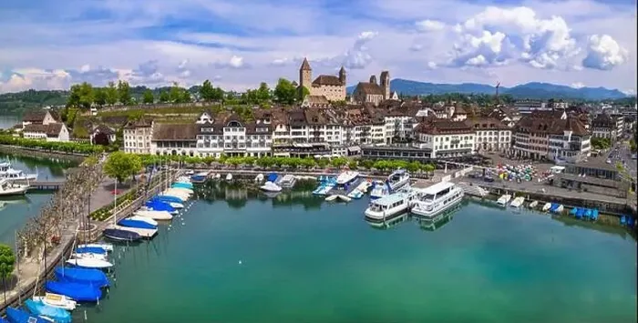 Framed Print : Rapperswil-Jona medieval old town and castle on Zurich lake, Switzerland, is a popular tourist destination from Zurich Framed Print : Rapperswil-Jona medieval old town and castle on Zurich lake, Switzerland, is a popular tourist destination from Zurich