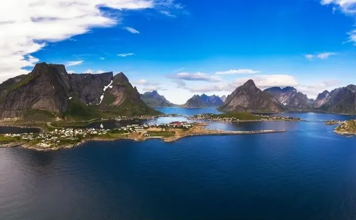 Framed Print : Reine fishing village surrounded by high mountains on Lofoten islands Framed Print : Reine fishing village surrounded by high mountains on Lofoten islands