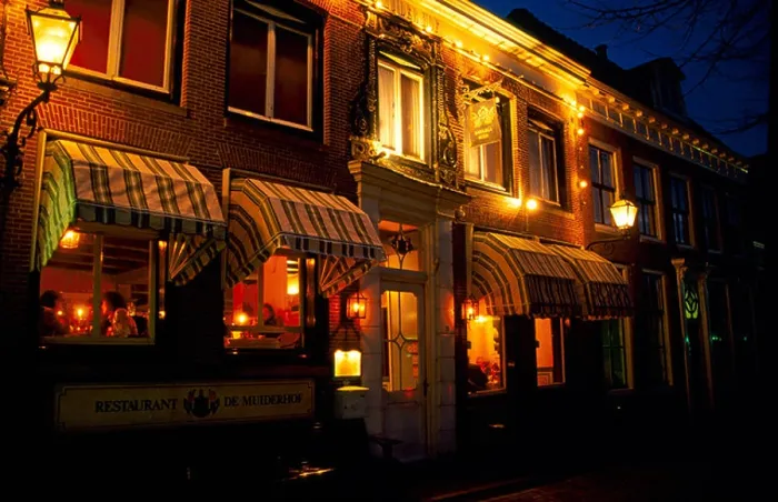 Framed Print : Restaurant de Muiderhof at night in town of Muiden Holland 199304 Framed Print : Restaurant de Muiderhof at night in town of Muiden Holland 199304