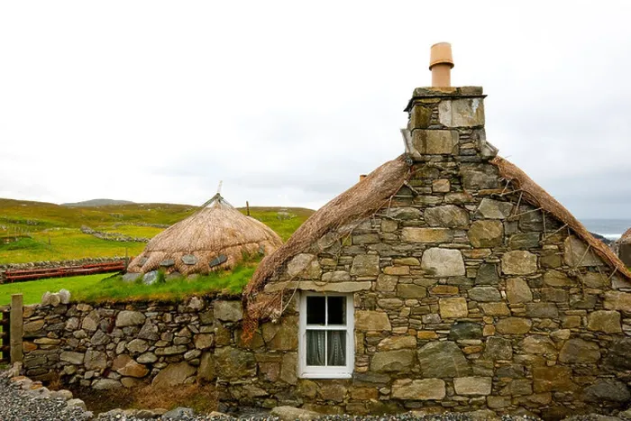 Framed Print : Restored traditional croft in the Garenin Blackhouse Village on the Isle of Lewis, Scotland Framed Print : Restored traditional croft in the Garenin Blackhouse Village on the Isle of Lewis, Scotland