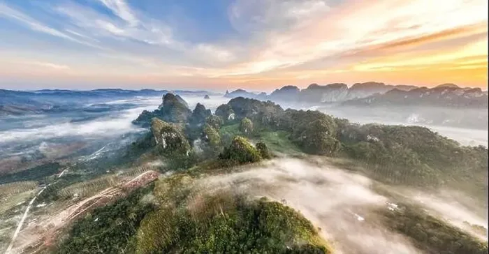 Framed Print : Rice terraces near Doi Tapang viewpoint in Chumphon, Thailand Framed Print : Rice terraces near Doi Tapang viewpoint in Chumphon, Thailand