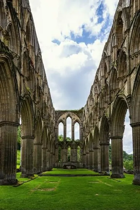 Framed Print : Rievaulx Abbey, North York Moors National Park, North Yorkshire, England Framed Print : Rievaulx Abbey, North York Moors National Park, North Yorkshire, England