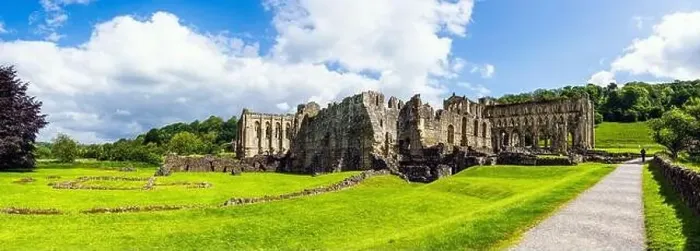 Framed Print : Rievaulx Abbey, North York Moors National Park, North Yorkshire, England Framed Print : Rievaulx Abbey, North York Moors National Park, North Yorkshire, England