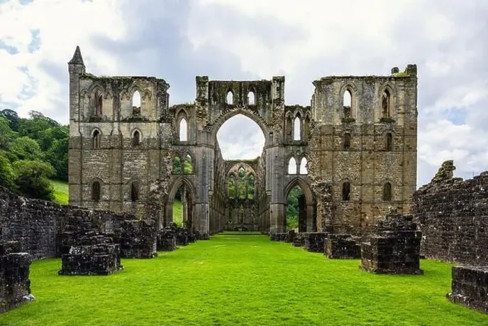 Framed Print : Rievaulx Abbey, North York Moors National Park, North Yorkshire, England Framed Print : Rievaulx Abbey, North York Moors National Park, North Yorkshire, England