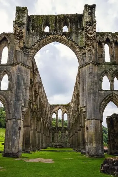 Framed Print : Rievaulx Abbey, North York Moors National Park, North Yorkshire, England Framed Print : Rievaulx Abbey, North York Moors National Park, North Yorkshire, England