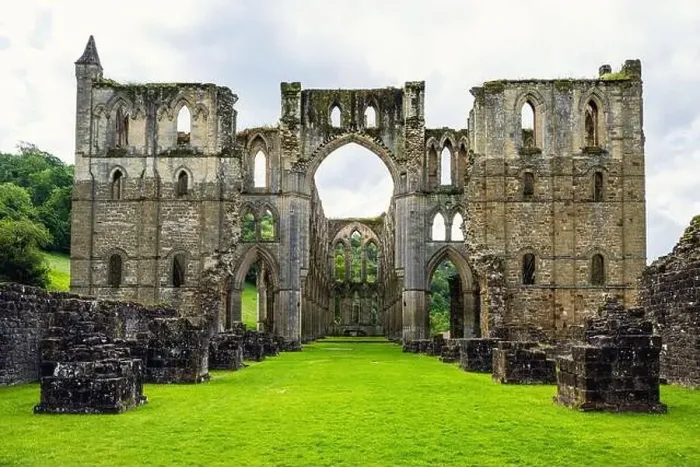 Framed Print : Rievaulx Abbey, North York Moors National Park, North Yorkshire, England Framed Print : Rievaulx Abbey, North York Moors National Park, North Yorkshire, England