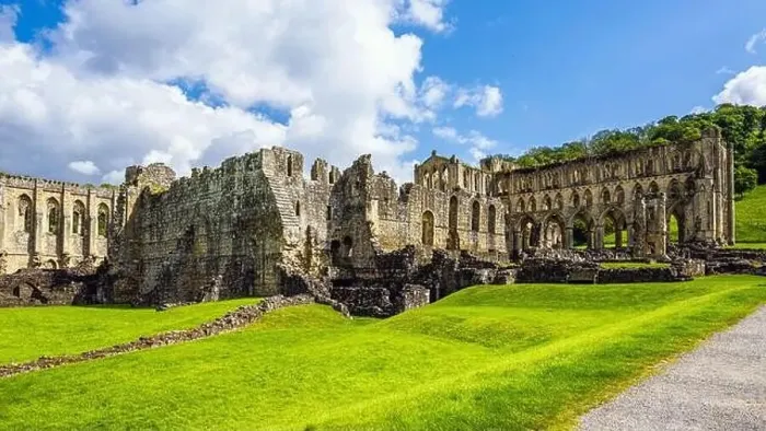 Framed Print : Rievaulx Abbey, North York Moors National Park, North Yorkshire, England Framed Print : Rievaulx Abbey, North York Moors National Park, North Yorkshire, England