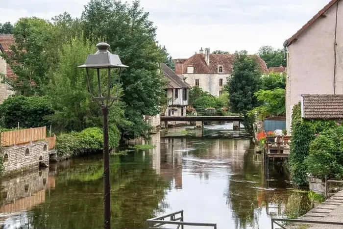 Framed Print : The River Beze flowing through the village of Beze in Cote d'Or Burgundy, France Framed Print : The River Beze flowing through the village of Beze in Cote d'Or Burgundy, France