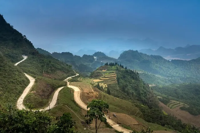 Framed Print : The road on the high mountain in the province Ha Giang, Vietnam Framed Print : The road on the high mountain in the province Ha Giang, Vietnam