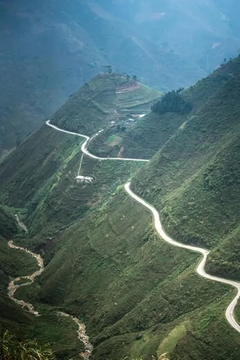 Framed Print : The road on the high mountain in the province Ha Giang, Vietnam Framed Print : The road on the high mountain in the province Ha Giang, Vietnam