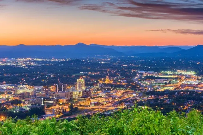 Framed Print : Roanoke, Virginia, USA downtown skyline at dusk Framed Print : Roanoke, Virginia, USA downtown skyline at dusk