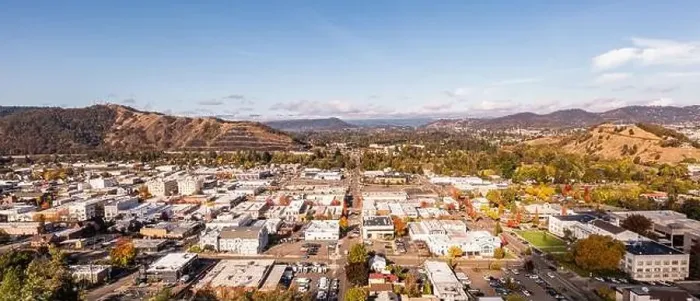 Framed Print : Roseburg Oregon, USA. City in Southern Oregon, aerial panorama Framed Print : Roseburg Oregon, USA. City in Southern Oregon, aerial panorama