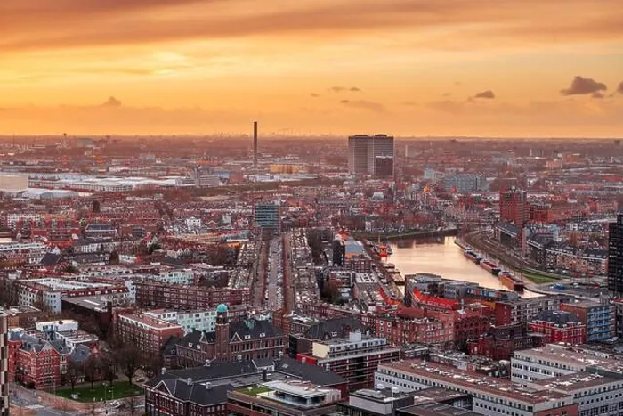 Framed Print : Rotterdam, Netherlands, cityscape towards the borough of Delfshaven at twilight Framed Print : Rotterdam, Netherlands, cityscape towards the borough of Delfshaven at twilight