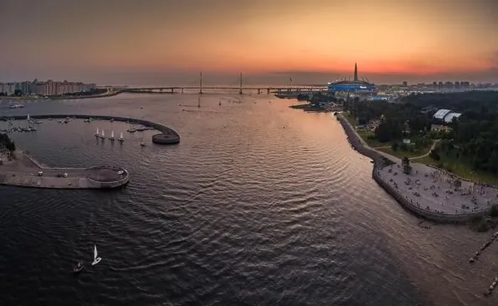Framed Print : Russia, St. Petersburg, 17 August 2022: A picturesque sunset over the sights Framed Print : Russia, St. Petersburg, 17 August 2022: A picturesque sunset over the sights