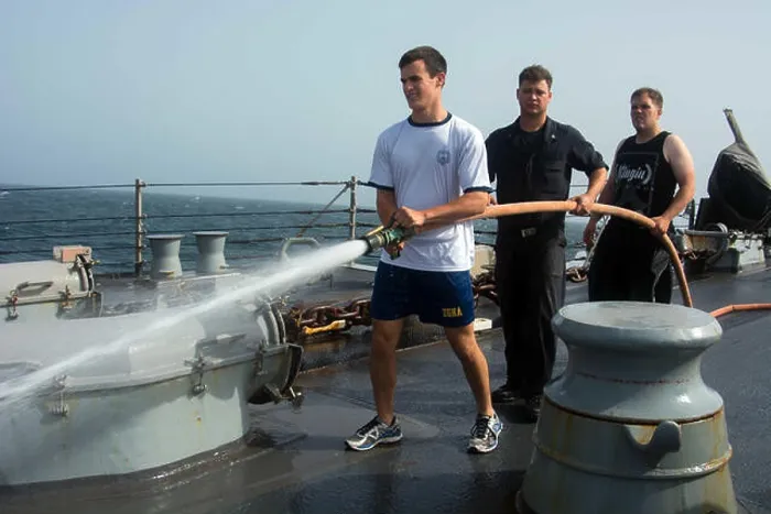 Framed Print : Sailors perform a freshwater wash-down on the guided-missile destroyer USS Mason (DDG 87) Framed Print : Sailors perform a freshwater wash-down on the guided-missile destroyer USS Mason (DDG 87)
