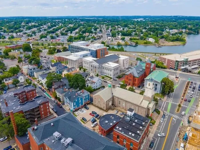 Framed Print : Salem Probate, Family Court, District Court and Trial Court on Federal Street aerial view in city center of Salem Framed Print : Salem Probate, Family Court, District Court and Trial Court on Federal Street aerial view in city center of Salem