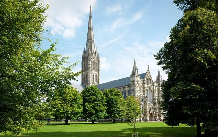 Framed Print : Salisbury Cathedral Framed Print : Salisbury Cathedral